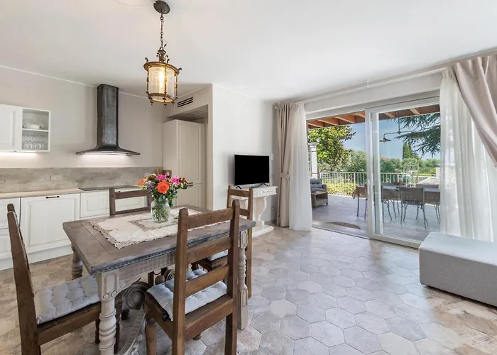 Semesterbostad Abaye 3 Chianti Charm Adults Only Soiano Del Lago